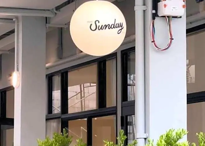 Dear Sunday Hometel 호텔